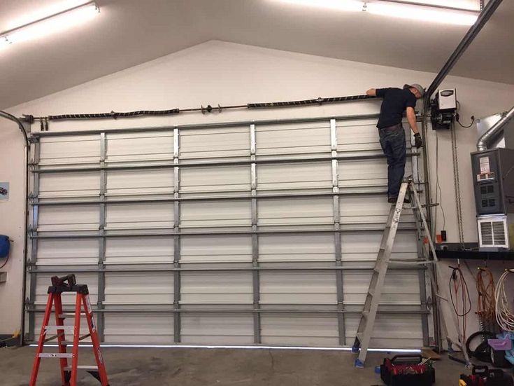 garage door repair in Menifee, CA